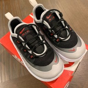 Nike Air Max Axis Sneaker Kids